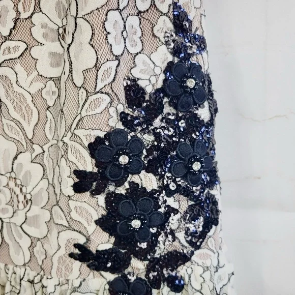 Dress the Population One-Shoulder Floral Dress in Black and Cream - Picture 5 of 6